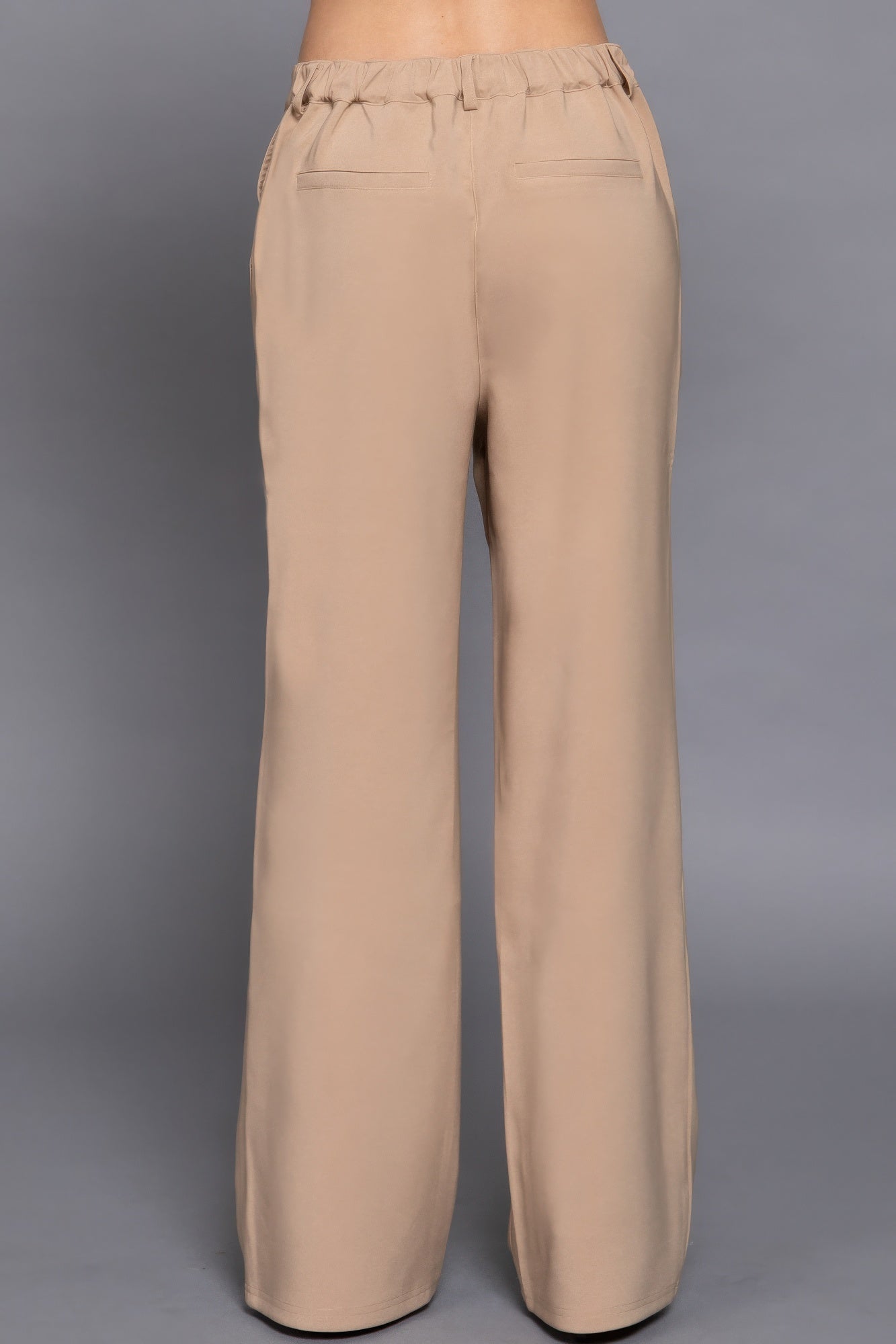 Back elastic straight pants